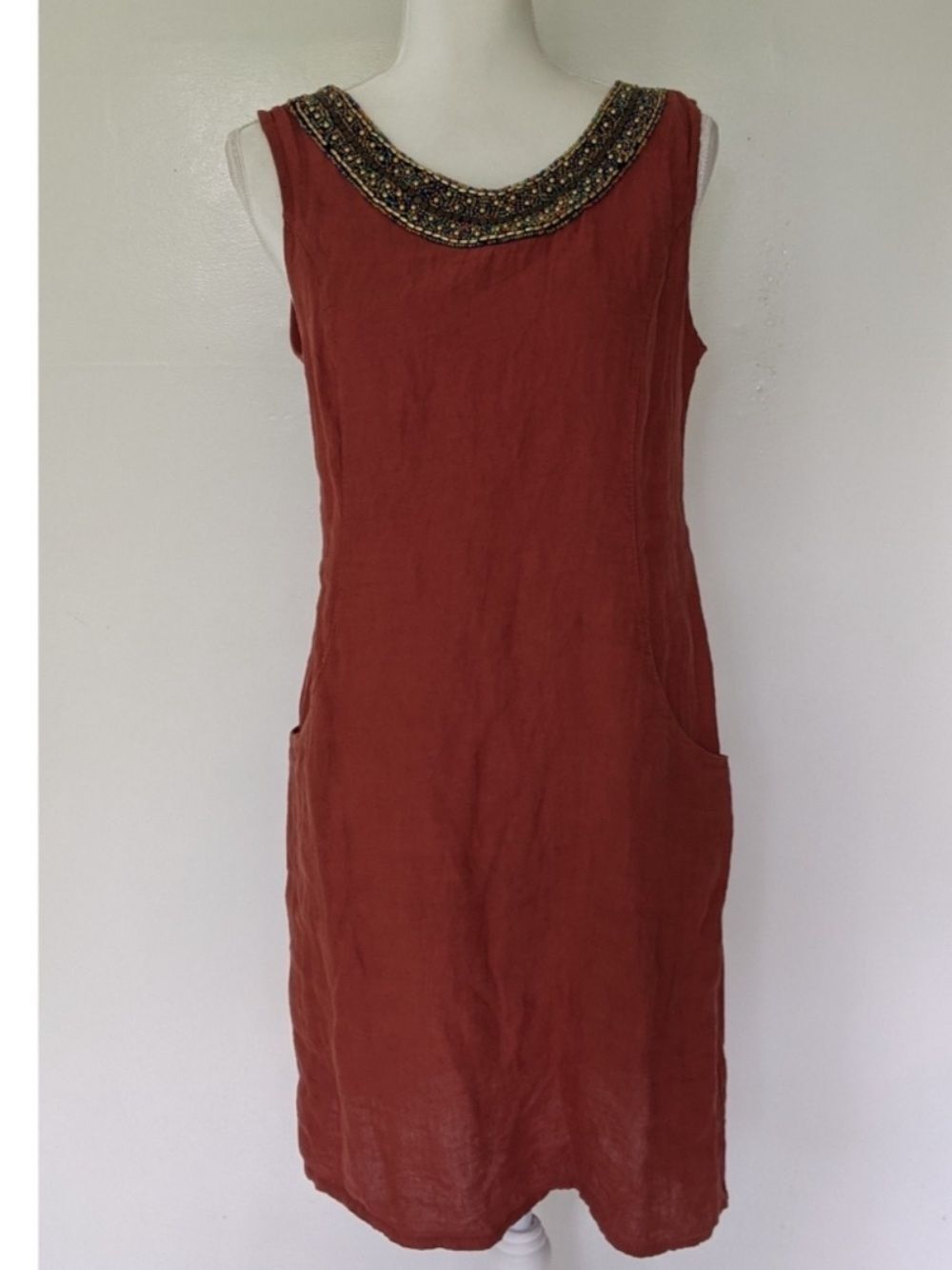 LINA TOMEI Rust Beaded Neckline Sleeveless Linen Dress Size Small Pull on dress